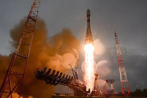 Iran phóng vệ tinh tự chế tạo bằng tên lửa Soyuz của Nga