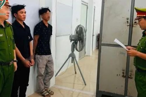 Giúp chú họ giải quyết mâu thuẫn, thanh niên cầm dao đâm 'đối thủ' trọng thương