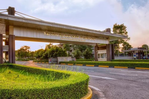 Việt Nam có bao nhiêu trường đại học mang tên 'quốc gia', 'quốc tế'?