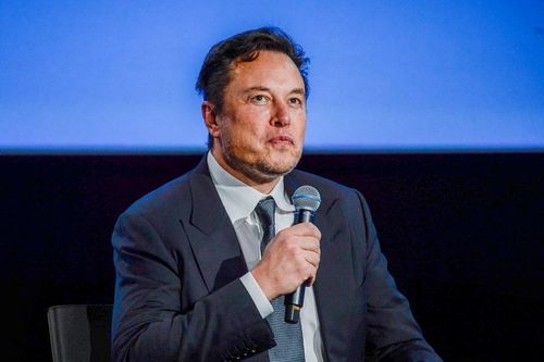 Elon Musk cảnh báo về giá bạc