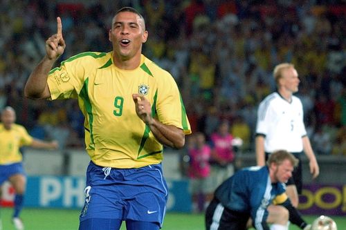 Florentino Perez dưới góc nhìn của Ronaldo