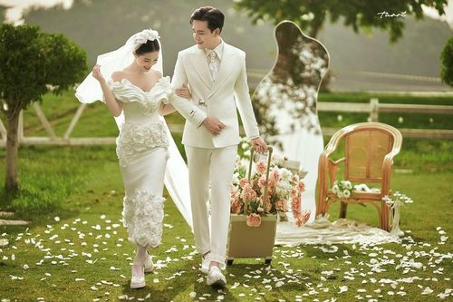 Khám phá 10 địa điểm chụp ảnh cưới đẹp nhất Hà Nội