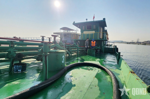 Giữ gìn an ninh trật tự trên vùng biển Đông Bắc