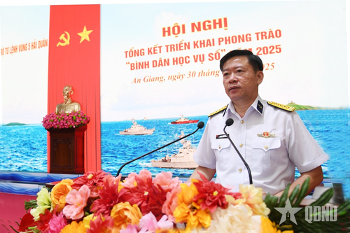 Vùng 5 Hải quân tổng kết phong trào 'Bình dân học vụ số' năm 2025