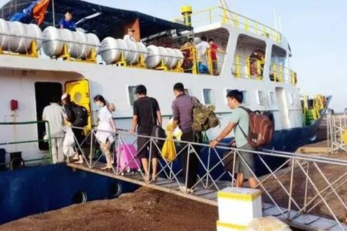 Tàu cao tốc Phú Quý – Phan Thiết tạm dừng hoạt động dịp Tết Dương lịch 2026