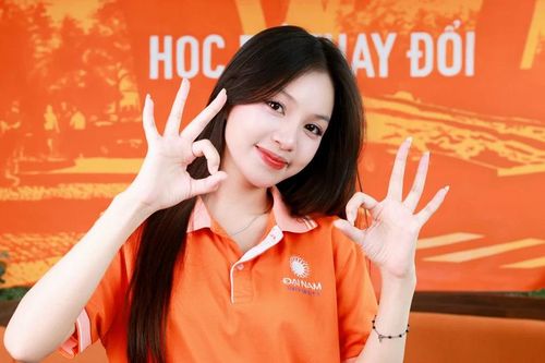 Từ giảng đường đến vương miện Hoa hậu Sinh viên Hòa bình của nữ sinh Phú Thọ