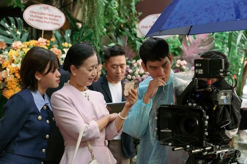 Vụ đạo diễn Nguyễn Quang Dũng tuyển trợ lý không lương: Có tạo tiền lệ xấu cho thị trường lao động?