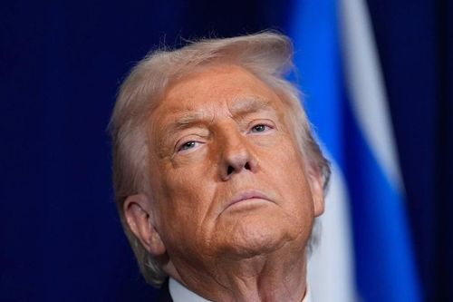 Tổng thống Mỹ Trump 'không lo ngại' về đợt tập trận lớn nhất của Trung Quốc quanh Đài Loan
