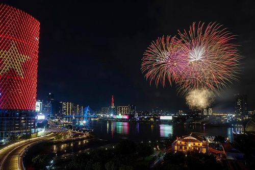 Chi tiết cấm đường phục vụ bắn pháo hoa chào năm mới 2026 tại TPHCM