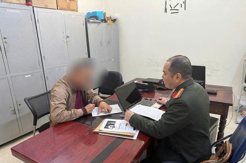 Xử phạt 2 trường hợp chia sẻ, bình luận bài viết liên quan Lê Trung Khoa trên mạng xã hội