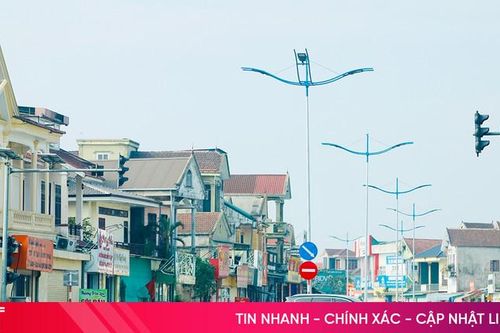 'Mạnh ai nấy đi' khi đèn tín hiệu giao thông tắt ngấm hơn 2 tháng