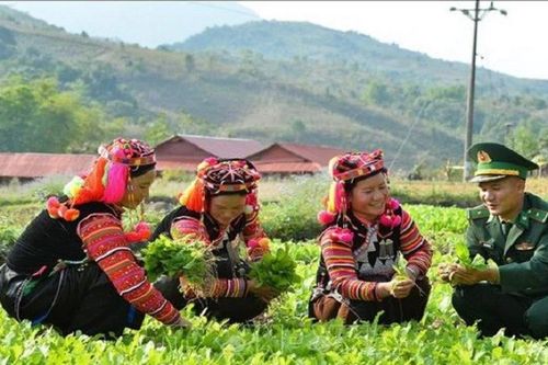 Tạo sinh kế bền vững cho đồng bào dân tộc thiểu số để giảm nghèo đa chiều