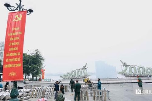 Hà Nội: Cận cảnh trận địa pháo hoa đón năm mới 2026 bên hồ Tây