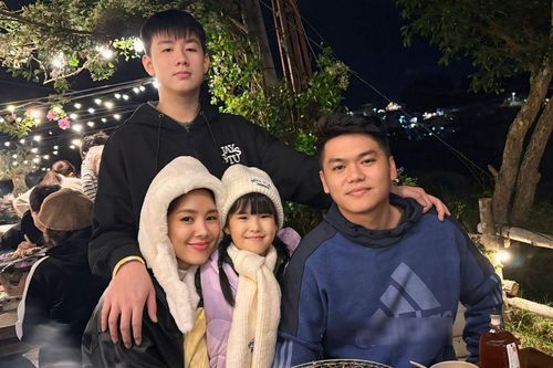 Lê Phương cuốn hút sau khi giảm 30kg, chồng và con trai có tương tác khó đỡ
