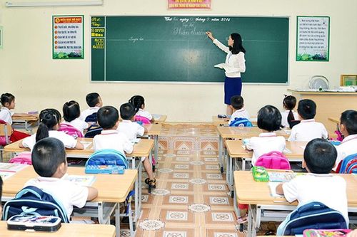 Địa phương, cơ sở giáo dục cần phải có chính sách hỗ trợ nhà giáo như thế nào?