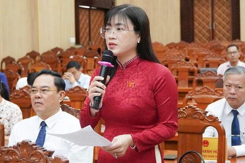 Đại biểu HĐND tỉnh An Giang chất vấn trực tiếp vấn đề nước sạch nông thôn