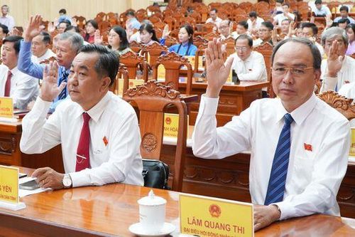 Kỳ họp cuối năm 2025 HĐND tỉnh An Giang: Chất vấn thẳng thắn, quyết nghị các vấn đề dân sinh