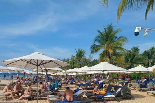 Phú Quốc cháy phòng dịp Tết: Khách quốc tế lấp đầy đảo Ngọc