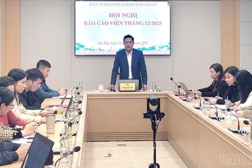 Hội nghị báo cáo viên tháng 12 năm 2025