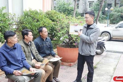 Hướng về cơ sở, giúp đồng bào dân tộc thiểu số tiếp cận pháp luật
