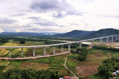 Tổng công ty Thăng Long chạy đua những phần việc cuối trên hai cao tốc lớn