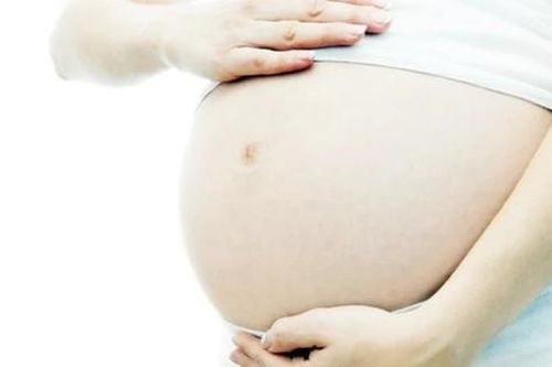 Mổ lấy thai, bóc u não thành công cho thai phụ