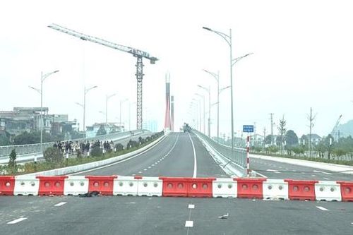 Cầu dây văng gần 650 tỷ đồng ở Thanh Hóa đưa vào khai thác trước Tết Nguyên đán