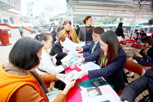 Quảng Ninh triển khai thanh toán qua mã QR quốc tế đối với khách hàng Trung Quốc