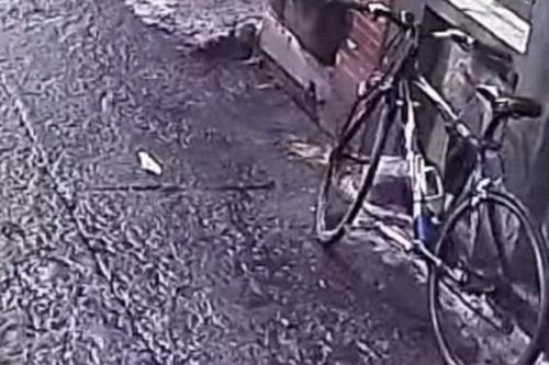 Truy tìm vật chứng trong vụ án trộm cắp nhiều xe máy, xe đạp