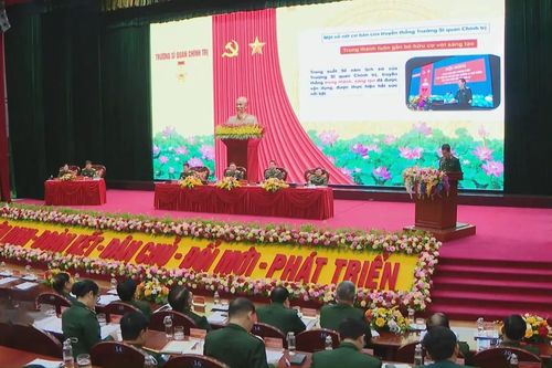 Nâng cao chất lượng đào tạo cán bộ chính trị cấp phân đội