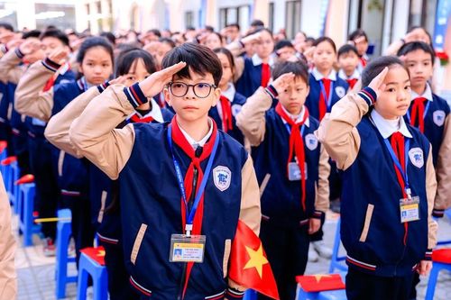 Đưa quyền con người vào chương trình giáo dục quốc dân chính thống, khoa học