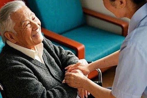 Nhân viên thâm niên 10 năm tiết lộ sự thật: Cha mẹ nào được gửi đến viện dưỡng lão thì đều đối mặt với một số phận duy nhất