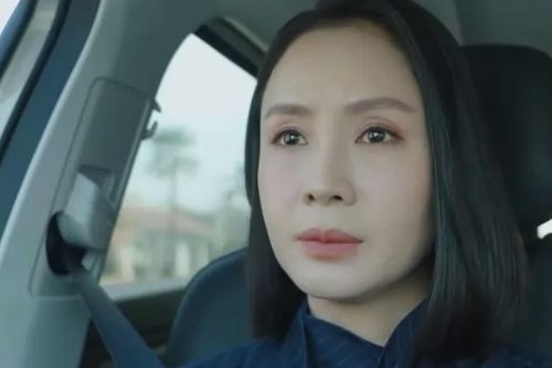Giữa lúc thanh tra Nguyệt mất tích, Viện phó Viện kiểm sát Hằng Thu nhận tin sốc