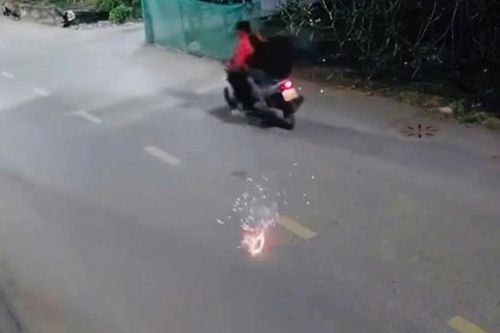 Đốt pháo nổ trái phép, nam thanh niên bị phạt 30 triệu đồng