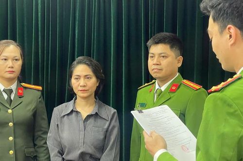 Hà Nội: Bắt giam Giám đốc Công ty Ngọc Việt sau 'cú lừa' tại show 'Về đây bốn cánh chim trời'