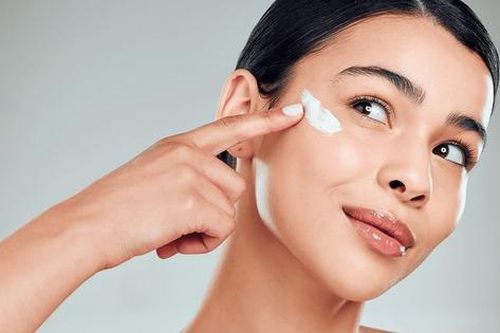 Đừng đợi đến tuổi 30: 4 thói quen chống lão hóa da sớm bạn cần biết