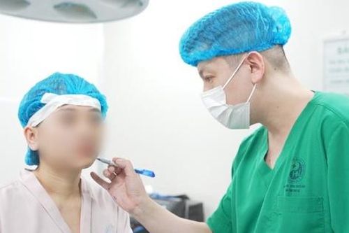 Kỹ thuật trẻ hóa khuôn mặt cho người Việt giành giải Ba Hội thi sáng tạo ngành y tế