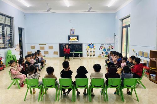 Nâng chuẩn giáo viên, nâng chất lượng