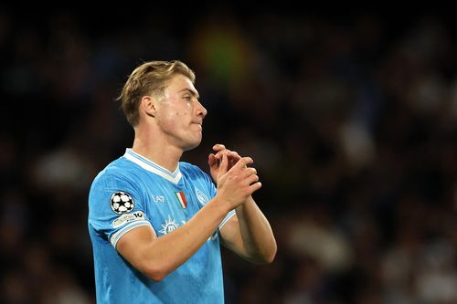 Napoli xác nhận mua đứt Hojlund