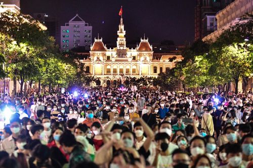 Trung tâm Cấp cứu 115 TP.HCM khuyến cáo khi xem countdown 2026