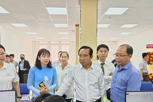 Nền hành chính công không giấy, không địa giới hành chính và vì người dân phục vụ