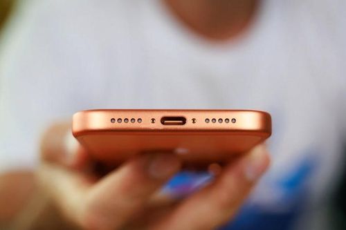 Apple đau đầu với sự cố sạc pin trên iPhone 17 Pro