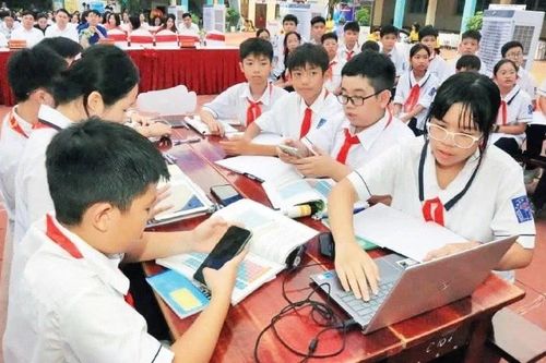 Tình trạng biến trường học thành nơi cung cấp dịch vụ có thu tiền