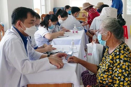 Chăm lo đời sống người cao tuổi