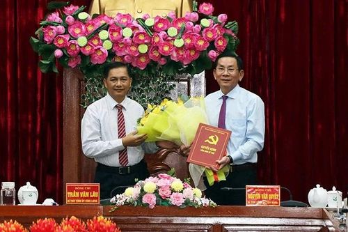 Vĩnh Long công bố quyết định của Ban Bí thư về công tác cán bộ