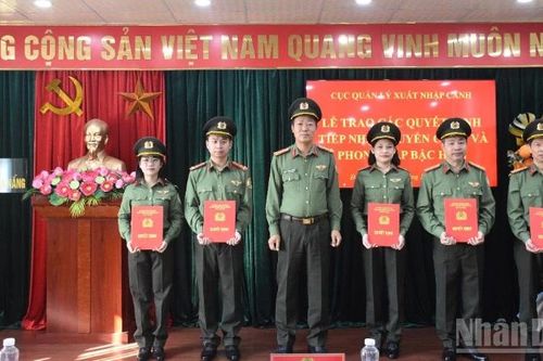 Kiện toàn bộ máy Công an cửa khẩu hàng không tại Đà Nẵng theo mô hình mới