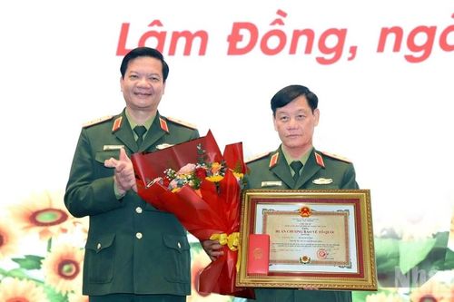 Học viện Lục quân xuất sắc trong phong trào thi đua quyết thắng