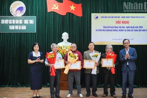 Đà Nẵng: Mỗi chương trình văn học-nghệ thuật phải gắn với đầu ra cụ thể