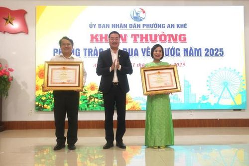 Thủ tướng Chính phủ và Chủ tịch UBND TP Đà Nẵng tặng Bằng khen cho 5 cá nhân phường An Khê