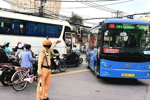TPHCM: Bảo đảm an toàn giao thông kỳ nghỉ Tết Dương lịch